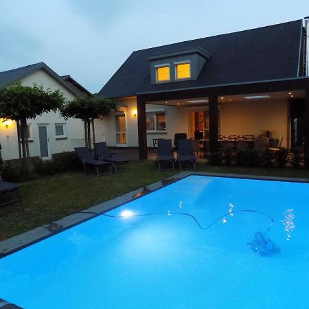 Villa Maas & Kempen Maaseik Exteriör bild